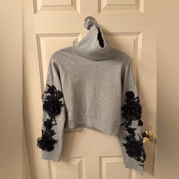 AKIRA Tops - AKIRA Gray Top with Black Floral Detail